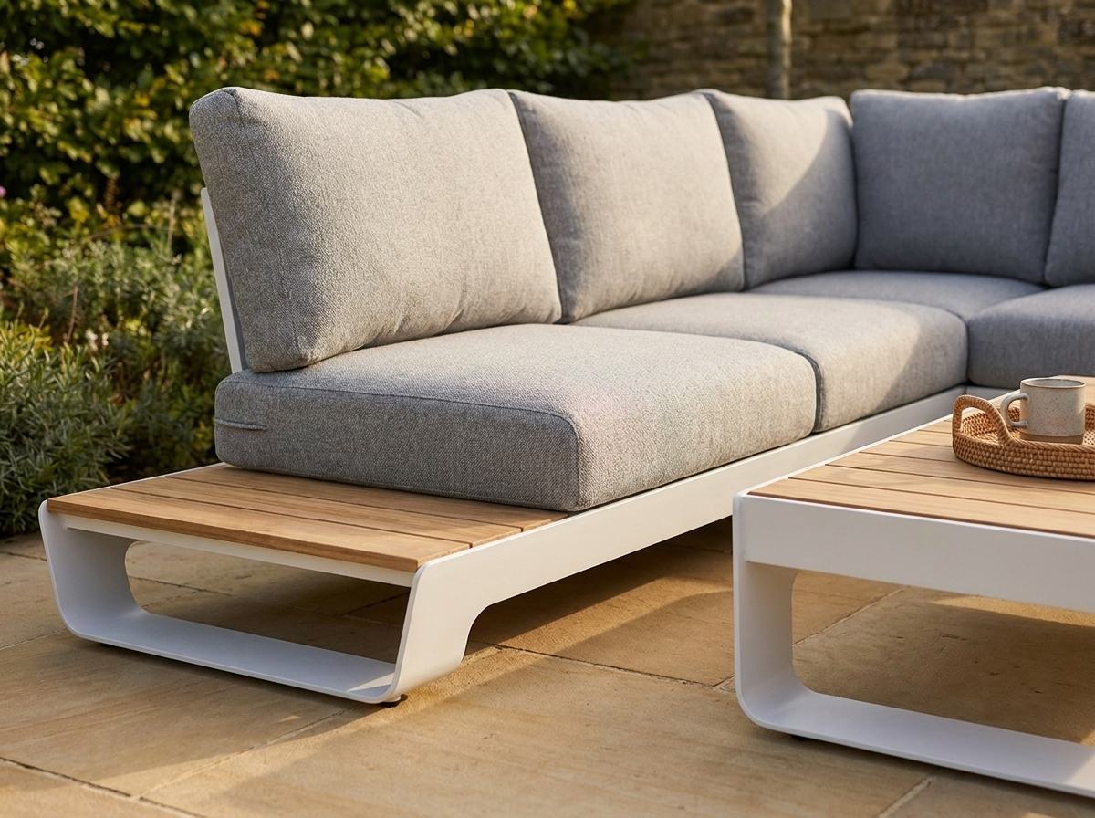 Outdoor Lounge hero image
