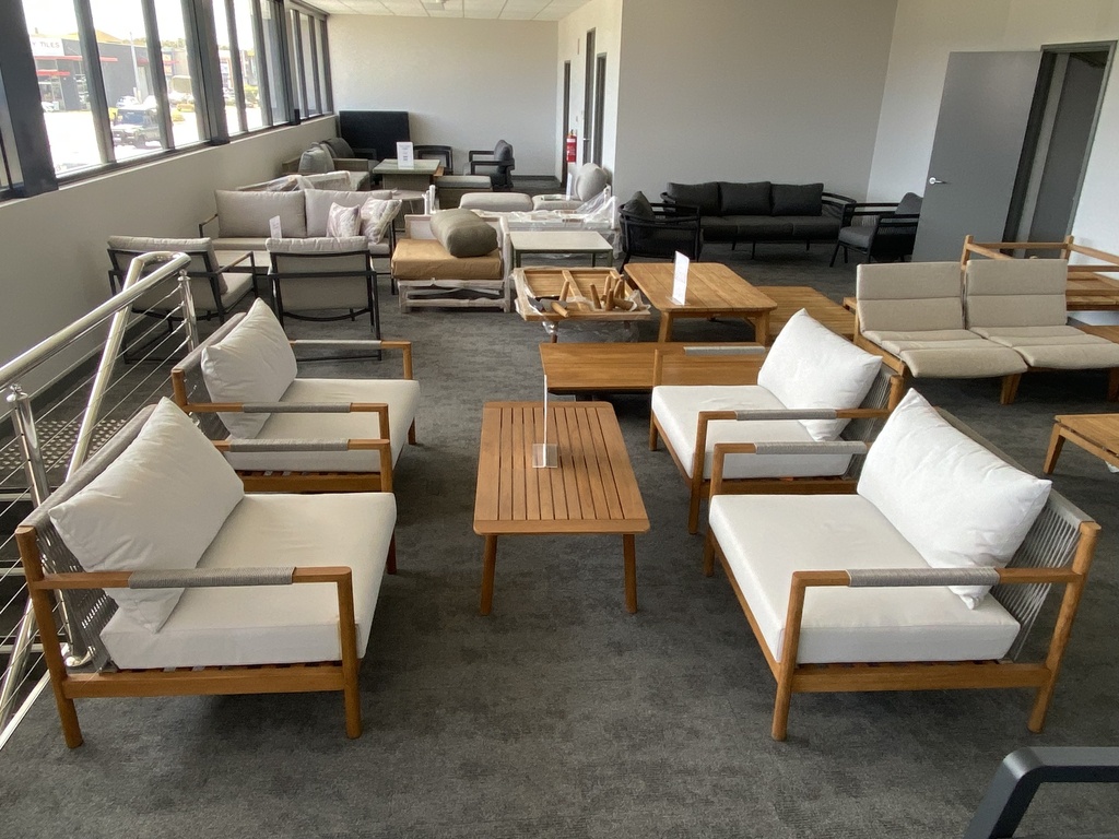 Madrid Lounge 5 pc Setting