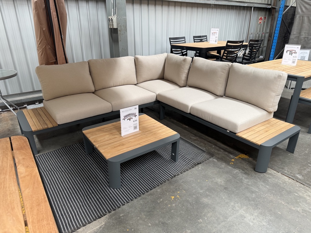 Byron Corner Lounge Setting