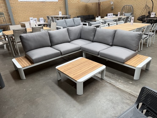 Byron Corner Lounge Setting (White)