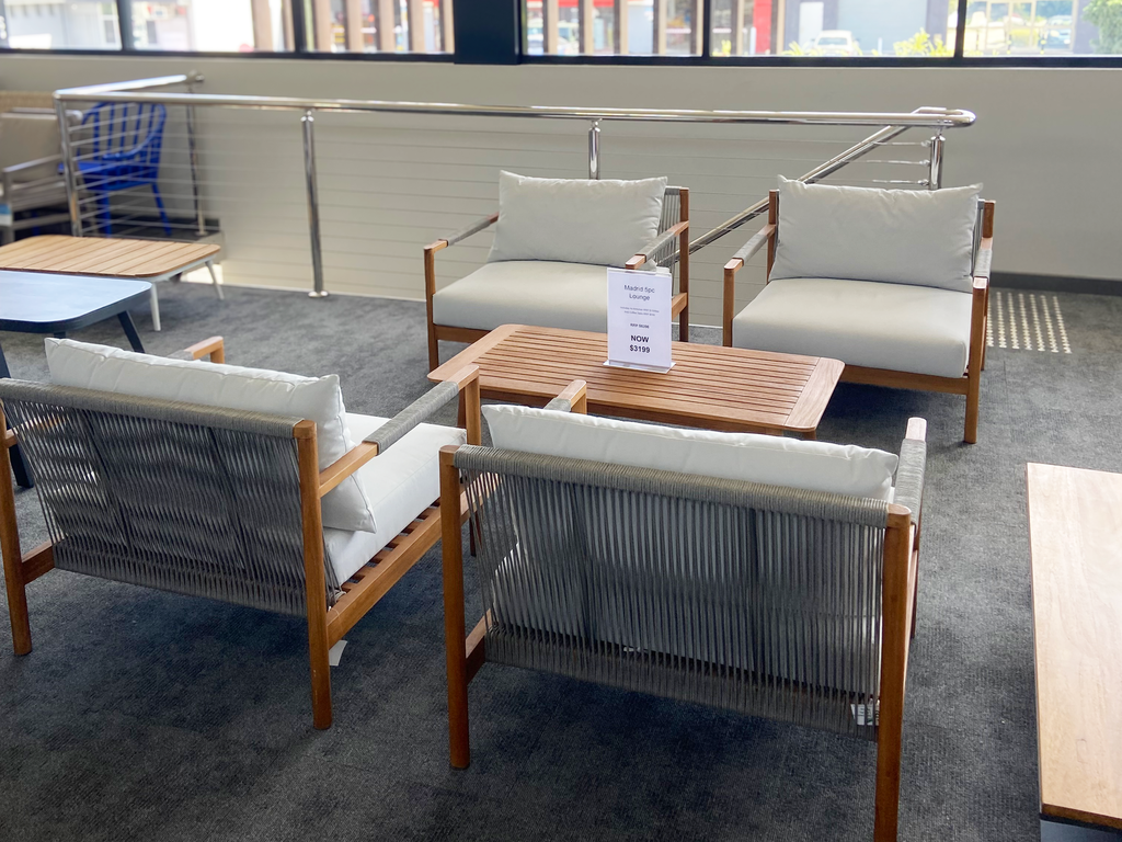 Madrid Lounge 5 pc Setting