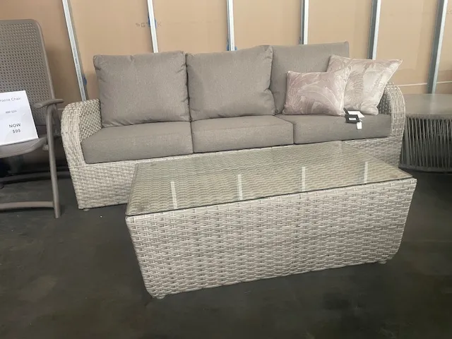 Hampshire 3 Seater & Coffee Table
