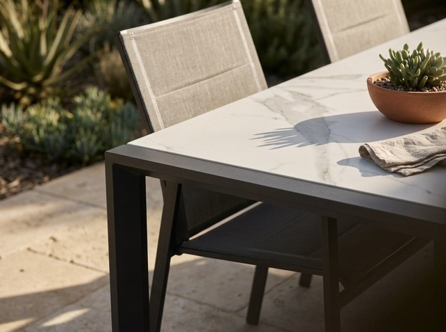 Aluminium, Ceramic & Stone Dining