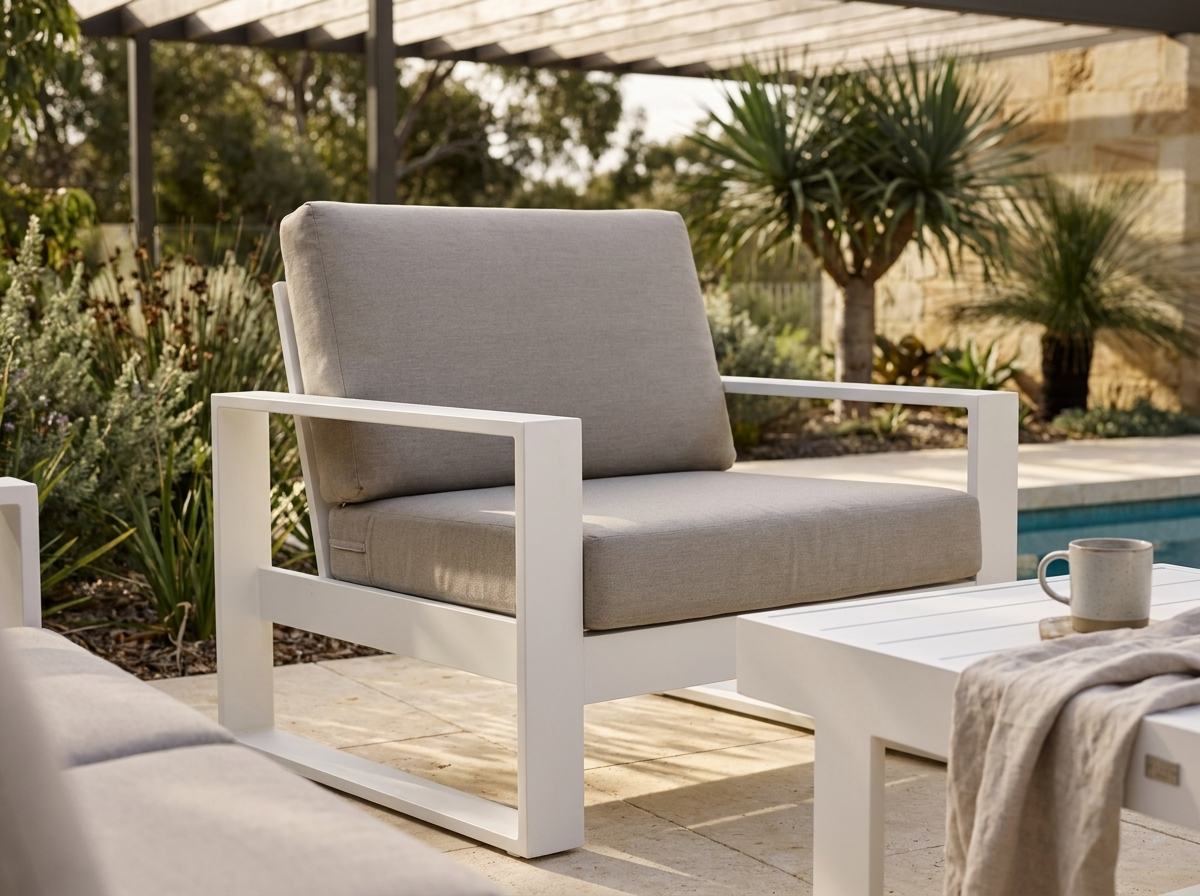 Aluminium Lounge hero image