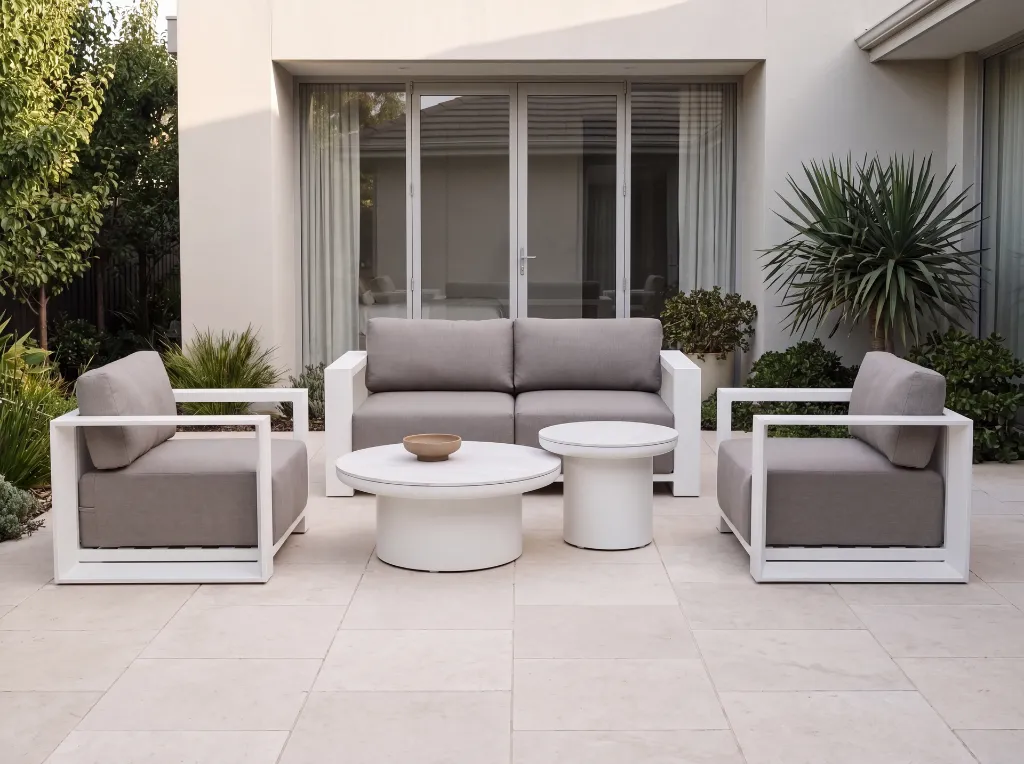 B2 - Baltimore Lounge 4-seat Setting - White - 4K.webp